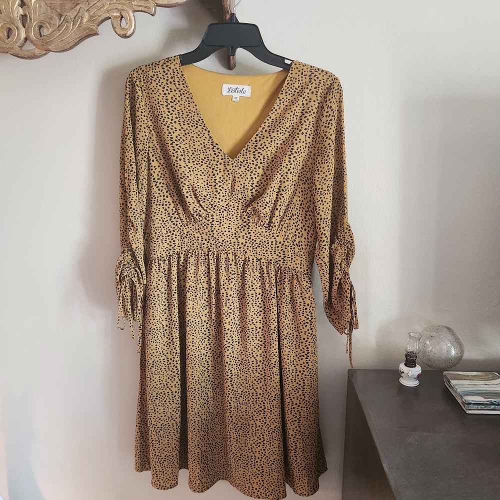 Listicle Women's Gold and Navy Dress Size Medium